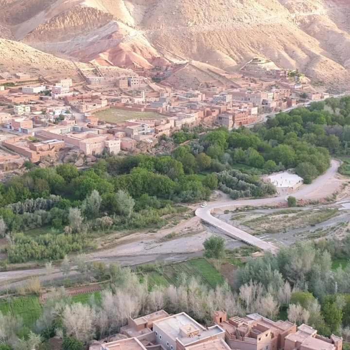 Hotel Kasbah Ait Arbi Ait Ougliff Esterno foto