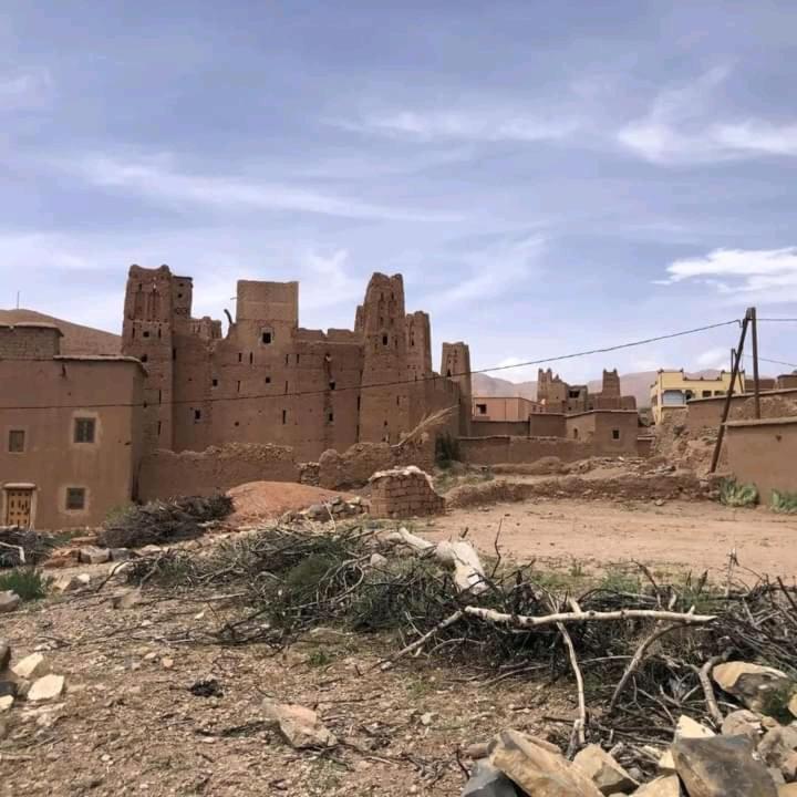Hotel Kasbah Ait Arbi Ait Ougliff Esterno foto