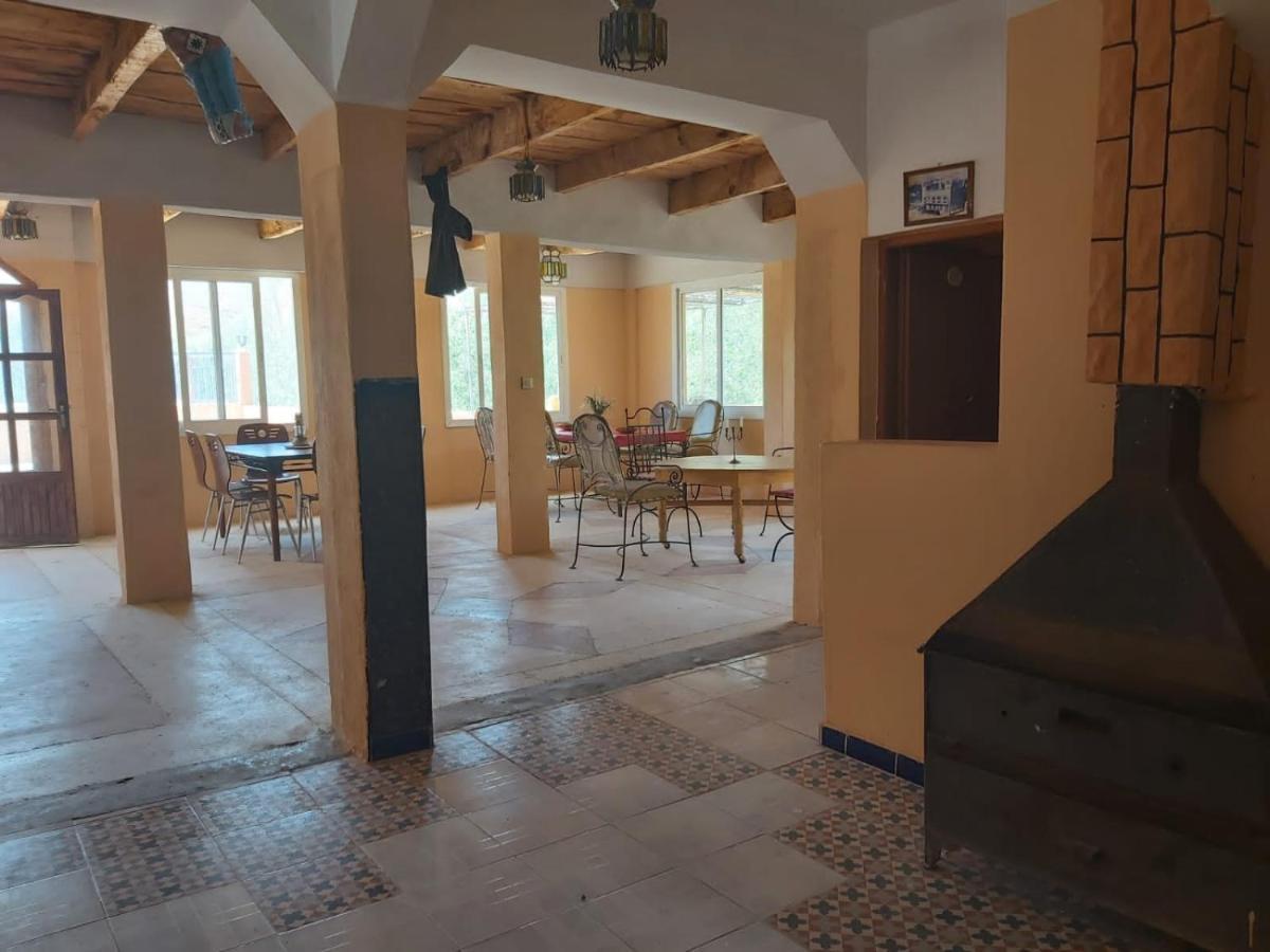 Hotel Kasbah Ait Arbi Ait Ougliff Esterno foto