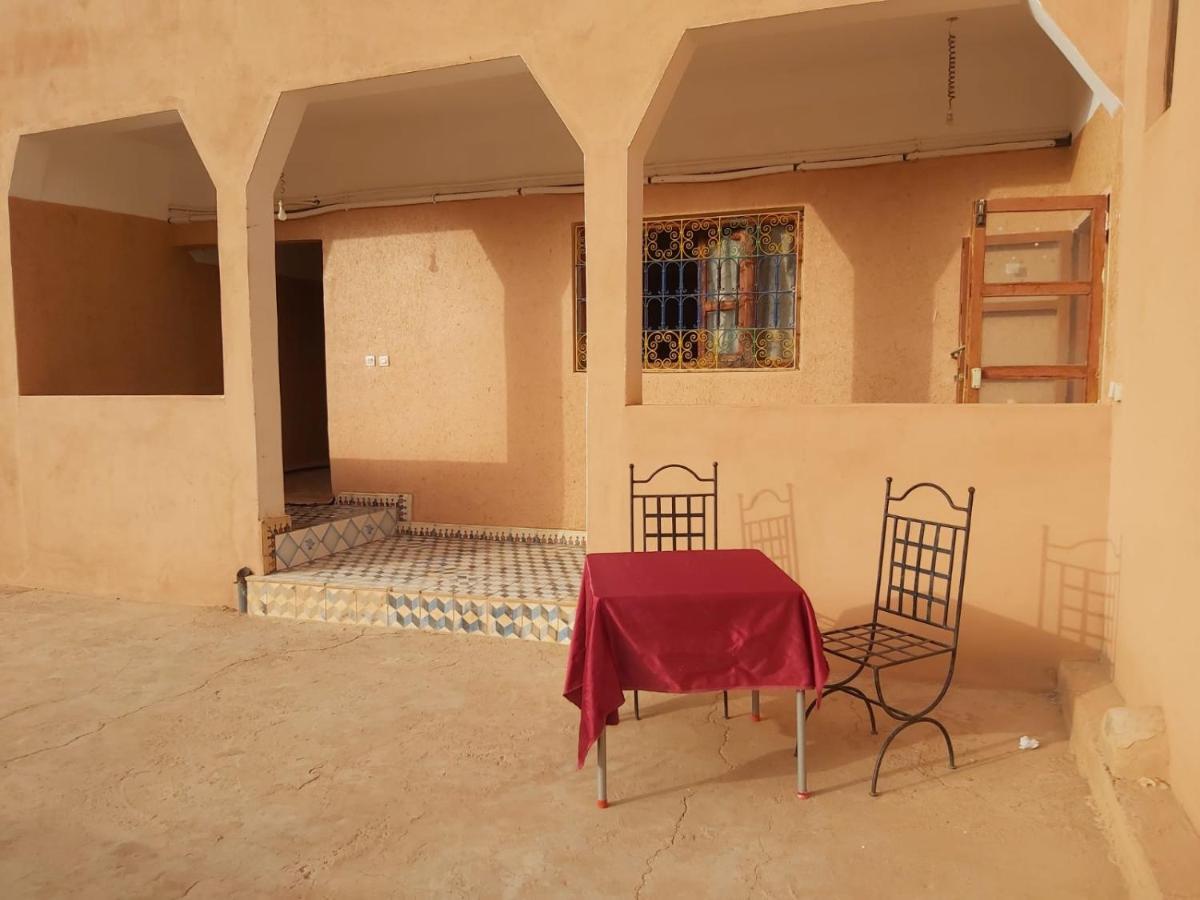 Hotel Kasbah Ait Arbi Ait Ougliff Esterno foto